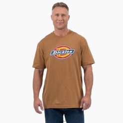 Dickies Latvija | Dickies īsas piedurknes trīs krāsas logotipa grafiskais t-krekls apģērbs vīrieši L4866707 brūna pīle (BD)
