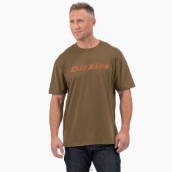 Dickies Riga | Dickies Īsas piedurknes Wordmark grafiskais t-krekls apģērbs vīrieši L4866812 Tumšā olīva (DV9)